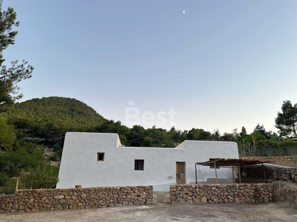 Adorable casa payesa en alquiler en la Cala San Vicente, SAN JUAN, Ibiza REF: PALMS13