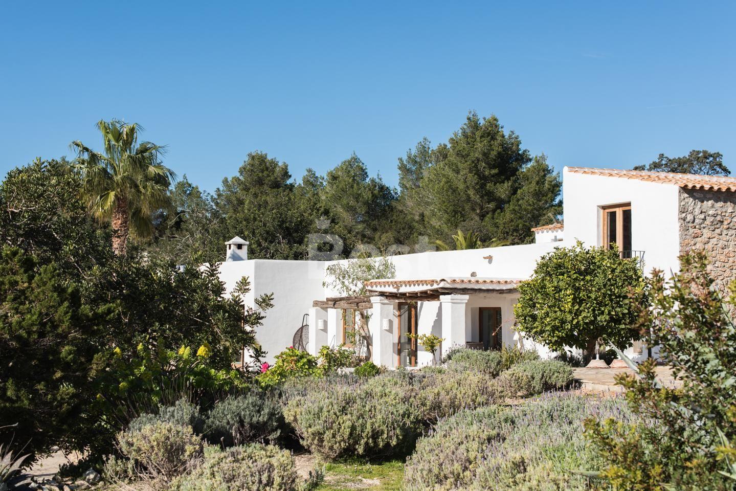 Finca rústica en alquiler en San Juan. Rustic estate for sale in San Juan, Ibiza