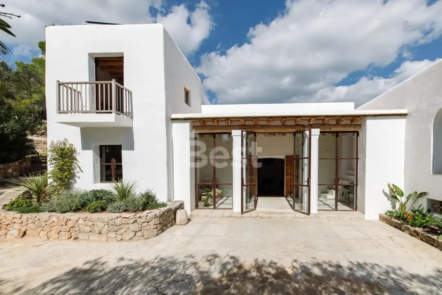 Typical Ibicencan house renovated by Blakstad for rent in San Lorenzo, Ibiza REF: CMSDT97a