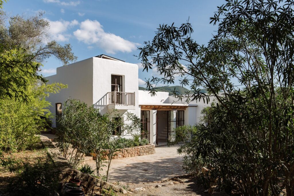 exterior de casa payesa en Ibiza